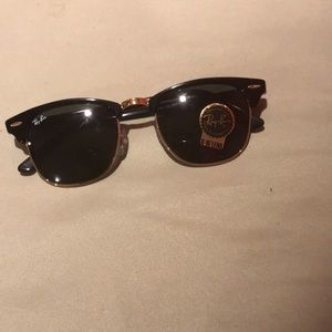 RayBans clubmaster